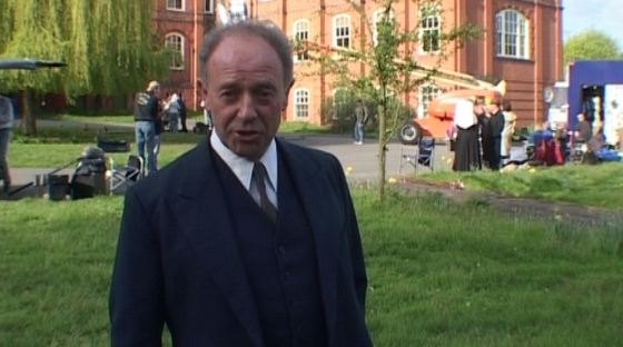 Foyle intro