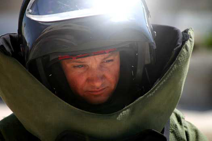 the-hurt-locker-002-450